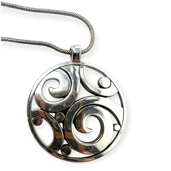 BRIGHTON JN1492 LONDON GROOVE NECKLACE  Pendant Swarovskl Silver Scroll - Picture 5 of 5